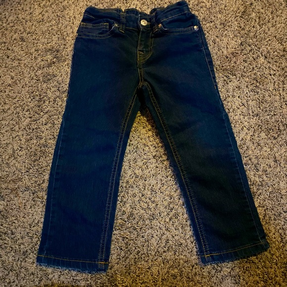 TRUE RELIGION -Boy size 4 pants barely worn. With adjustable waist. - Picture 8 of 8